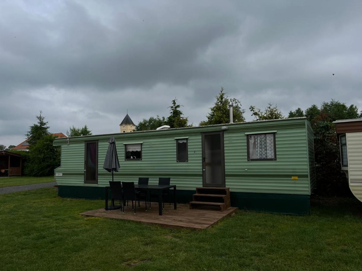 Autocamp Free Star - Mobilheimy Apartment Strachotin Exterior photo